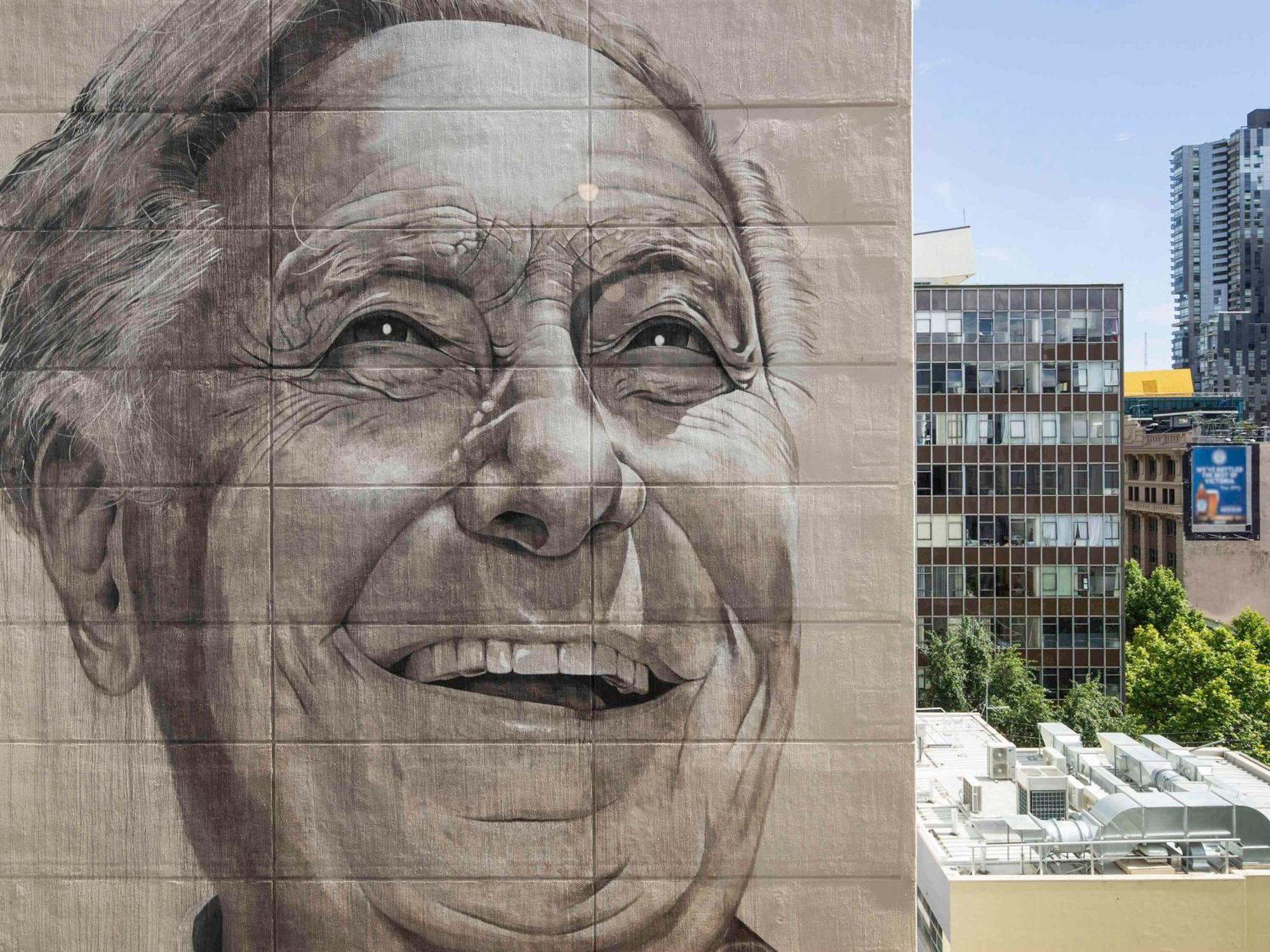 Pullman Melbourne City Centre Ngoại thất bức ảnh Mural of Sir Leo Baeck in Melbourne